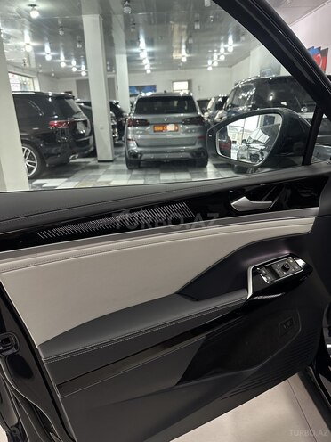 Volkswagen ID.6 Crozz-27