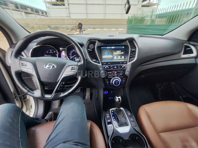 Hyundai Santa Fe-16