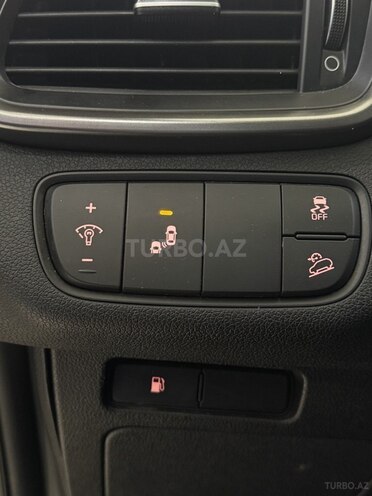 Kia Sorento-23