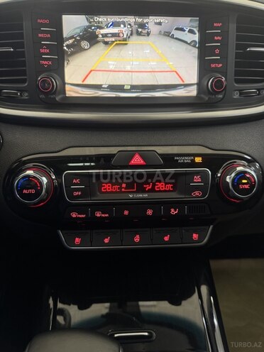 Kia Sorento-21