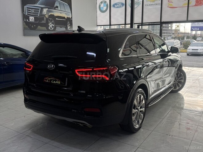 Kia Sorento-2