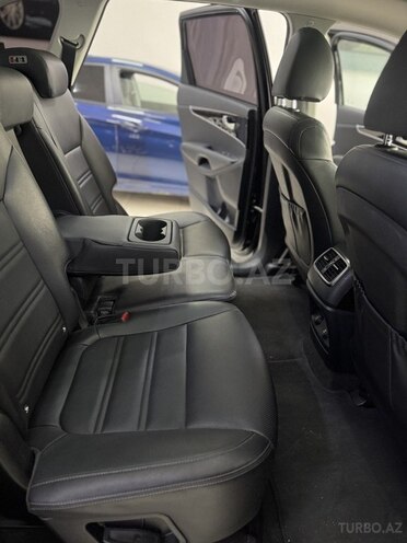 Kia Sorento-19