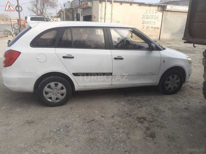 Skoda Fabia 2013, 157,000 km - 1.2 l - Bakı