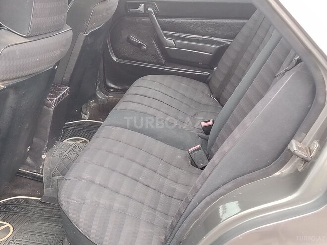 Mercedes 190 1991, 245,000 km - 2.0 л - Bakı