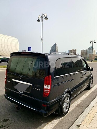 Mercedes Viano-2