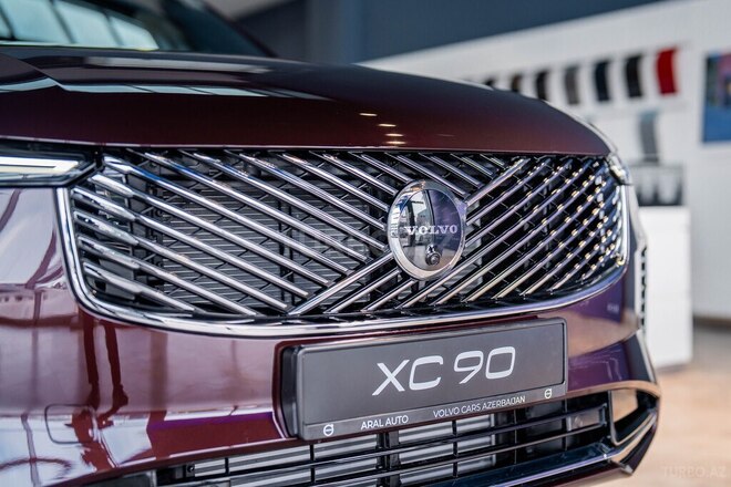 Volvo XC90-8