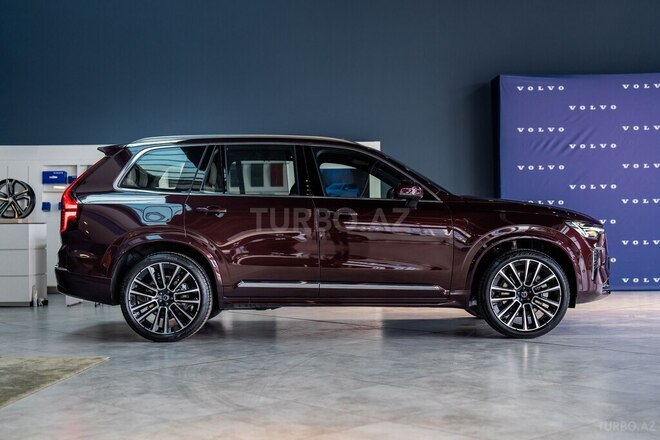 Volvo XC90-9