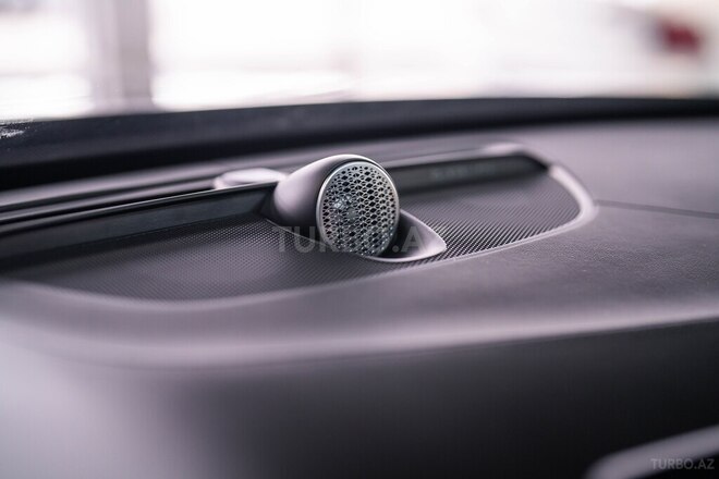 Volvo XC90-19