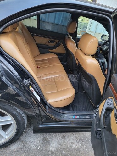 BMW 525 2003, 369,000 km - 2.5 l - Bakı
