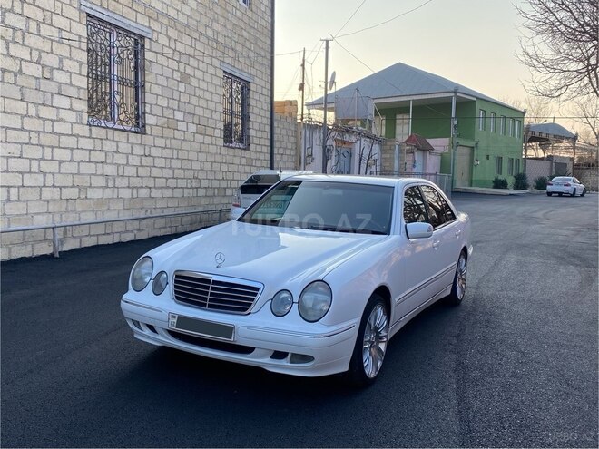 Mercedes E 240 2000, 220,000 km - 2.4 l - Gəncə