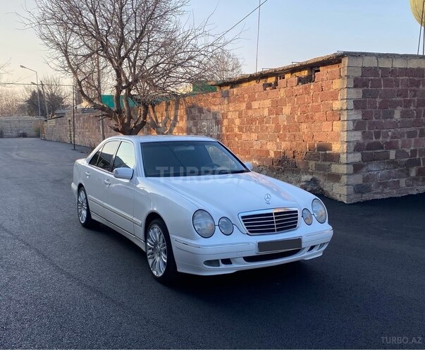 Mercedes E 240 2000, 220,000 km - 2.4 l - Gəncə