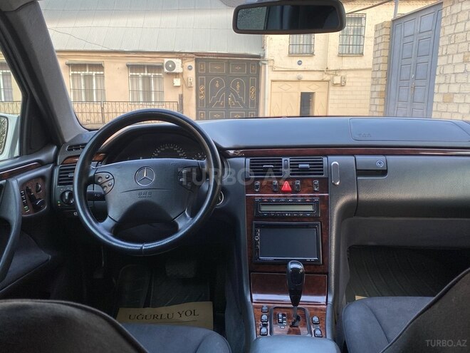 Mercedes E 240 2000, 220,000 km - 2.4 l - Gəncə