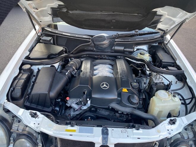 Mercedes E 240 2000, 220,000 km - 2.4 l - Gəncə