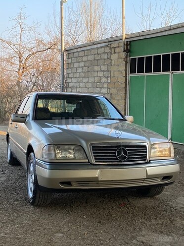 Mercedes C 200 1994, 300,000 km - 2.0 л - Tovuz