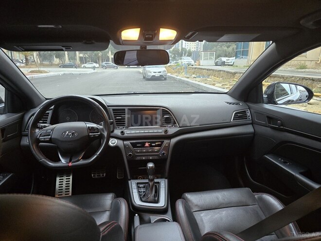Hyundai Elantra 2018, 114,000 km - 1.6 l - Qazax