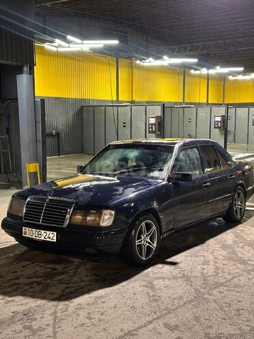 Mercedes E 200 1992, 410,000 km - 2.0 l - Bakı