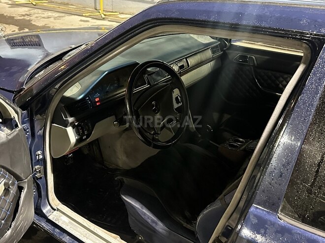 Mercedes E 200 1992, 410,000 km - 2.0 l - Bakı