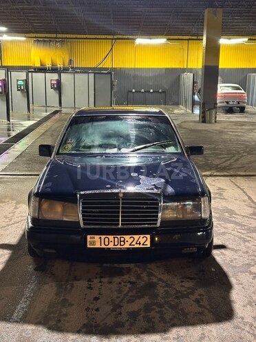 Mercedes E 200 1992, 410,000 km - 2.0 l - Bakı
