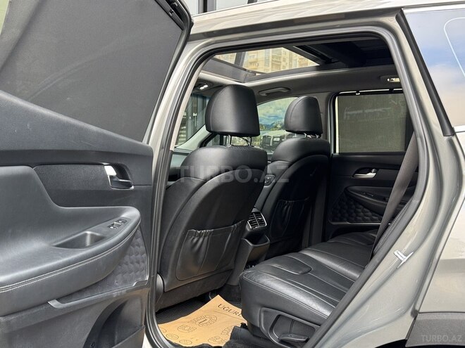Hyundai Santa Fe-11