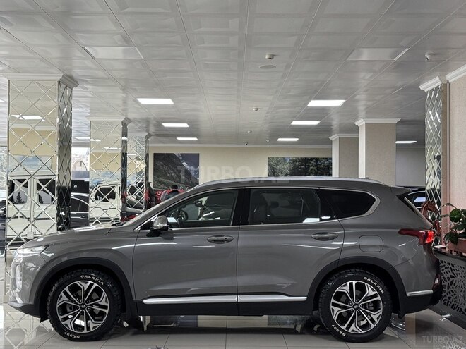 Hyundai Santa Fe-5