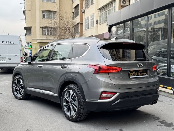 Hyundai Santa Fe-6