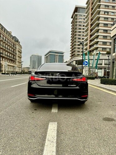 Lexus ES 300h 2019, 43,300 km - 2.5 l - Bakı