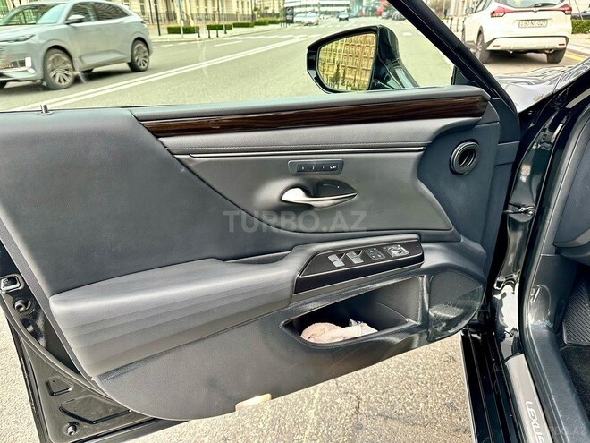 Lexus ES 300h 2019, 43,300 km - 2.5 l - Bakı