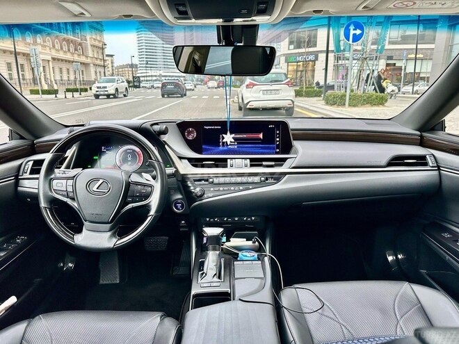Lexus ES 300h 2019, 43,300 km - 2.5 l - Bakı