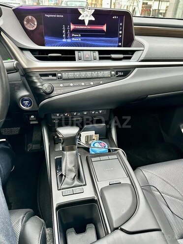 Lexus ES 300h 2019, 43,300 km - 2.5 l - Bakı