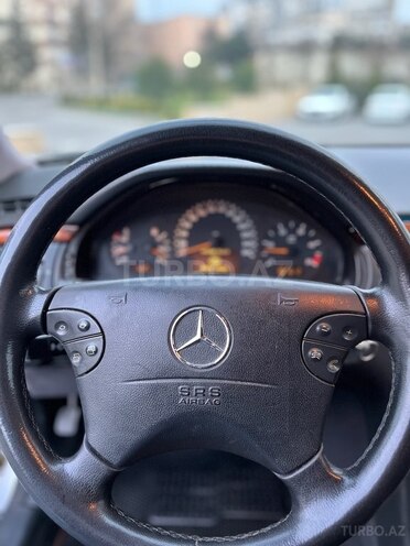 Mercedes E 270 2001, 400,000 km - 2.7 l - Bakı