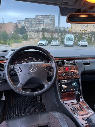 Mercedes E 270 2001, 400,000 km - 2.7 l - Bakı