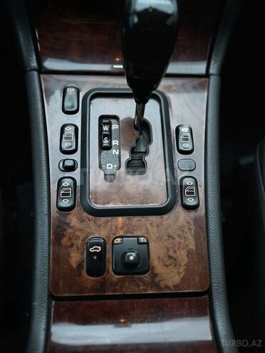 Mercedes E 270 2001, 400,000 km - 2.7 l - Bakı