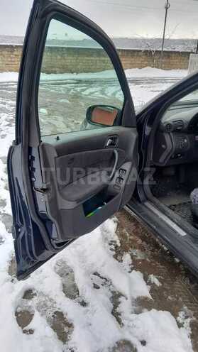 Mercedes C 180 2001, 150,000 km - 2.0 l - Qusar