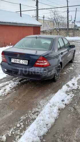 Mercedes C 180 2001, 150,000 km - 2.0 l - Qusar