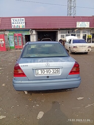 Mercedes E 220 d 1993, 505,844 km - 2.2 l - Füzuli