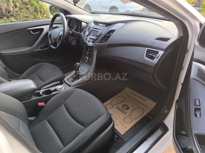 Hyundai Elantra 2014, 254,276 km - 1.8 l - Masallı