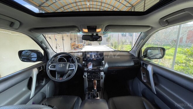 Toyota Land Cruiser Prado 2009, 270,000 km - 4.0 l - Bakı