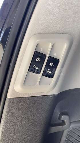 Toyota Land Cruiser Prado 2009, 270,000 km - 4.0 l - Bakı