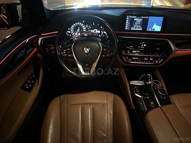 BMW 520 2018, 127,000 km - 2.0 l - Bakı
