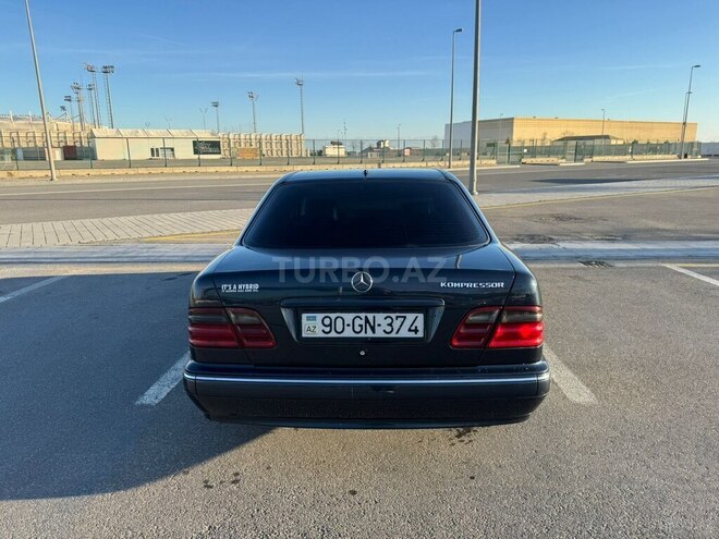 Mercedes E 200 2000, 284,685 km - 2.0 l - Bakı