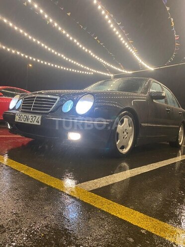 Mercedes E 200 2000, 284,685 km - 2.0 l - Bakı