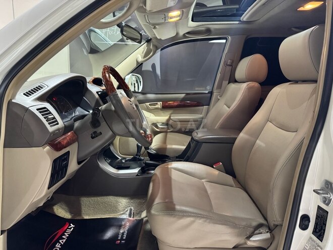 Toyota Land Cruiser Prado-9