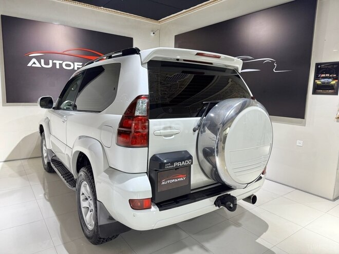 Toyota Land Cruiser Prado-4