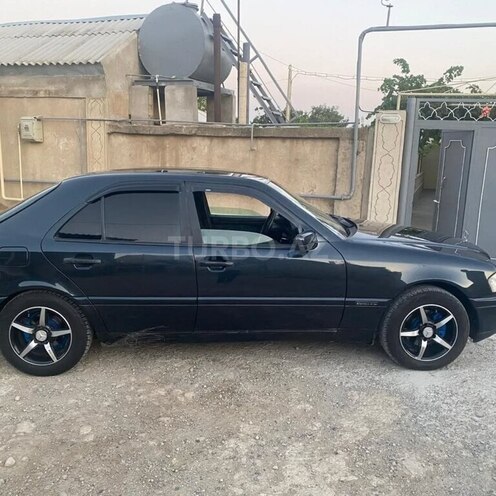 Mercedes C 200 1997, 374,000 km - 2.0 л - İsmayıllı