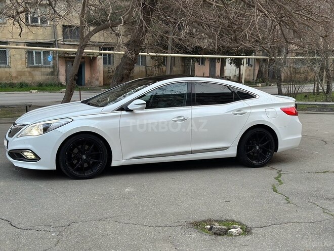 Hyundai Grandeur 2015, 203,841 km - 2.2 л - Bakı