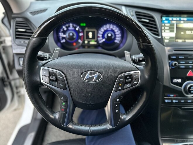 Hyundai Grandeur 2015, 203,841 km - 2.2 л - Bakı