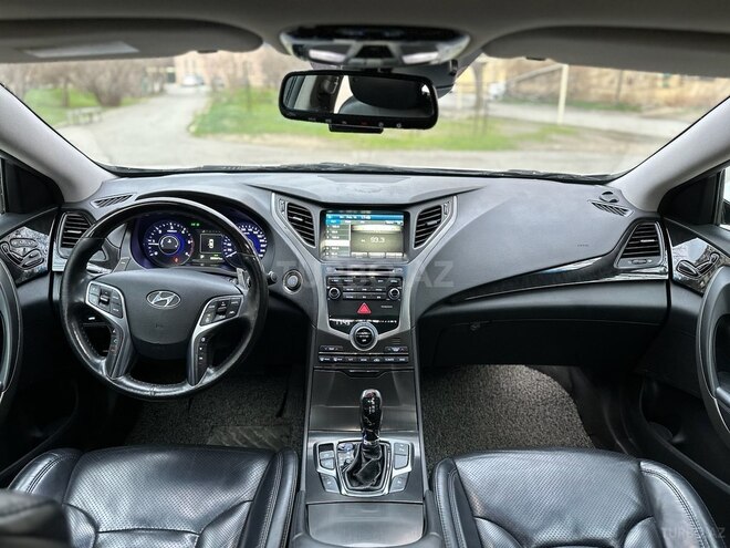 Hyundai Grandeur 2015, 203,841 km - 2.2 л - Bakı