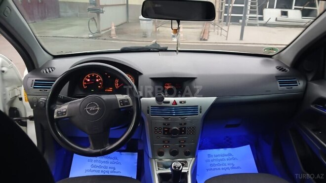 Opel Astra 2009, 289,802 km - 1.4 l - Gəncə