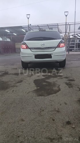 Opel Astra 2009, 289,802 km - 1.4 l - Gəncə