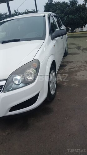 Opel Astra 2009, 289,802 km - 1.4 l - Gəncə